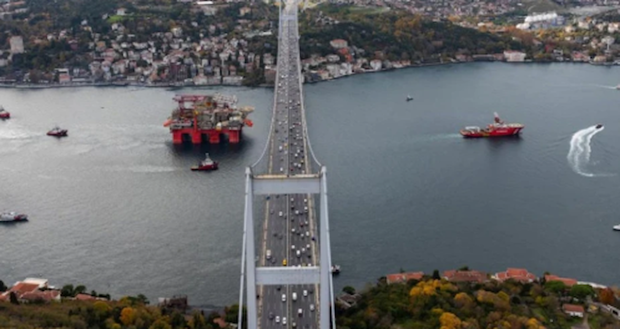 Gündemden Son Bilgiler: İstanbul Boğazı'nda gemi trafiği askıya alındı - Haberleri