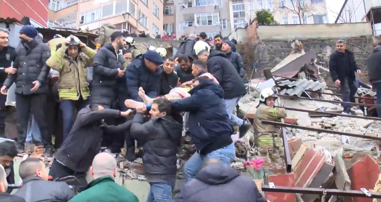 İstanbul Sağlık Müdürü Güner'den Fatih'teki doğal gaz patlamasına ilişkin açıklama - Haberleri: Gelişmeler Tak