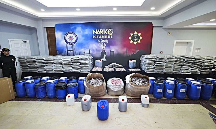 İstanbul'da son dönemde 1 ton 432 kilo uyuşturucu ele geçirildi - Son Dakika Bilgileri