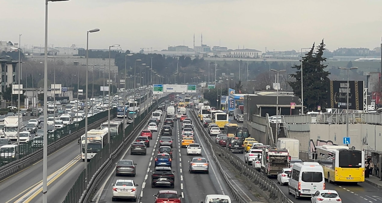 Gündemden Son Bilgiler: İstanbul'da trafik kilit! Yoğunluk yüzde 81'de - En Son Haber | İşte Tüm Ayrıntılar