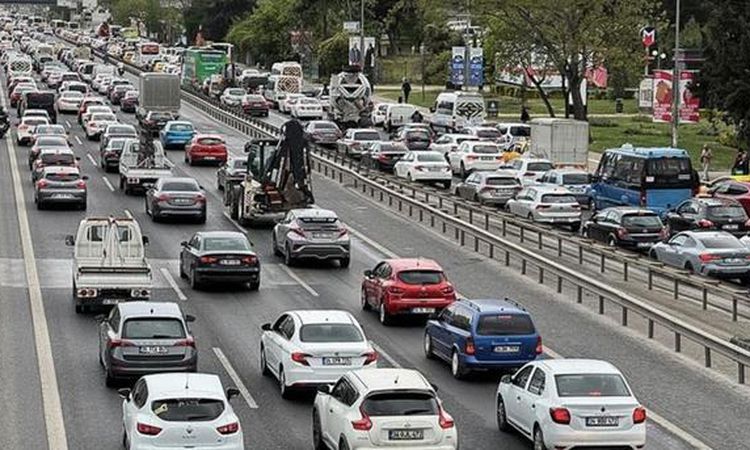 Ayrıntılar Netleşti: İstanbul'da trafik var mı? FLAŞ GELİŞME! 17 Ağustos Pazartesi hangi ilçelerde trafik var,
