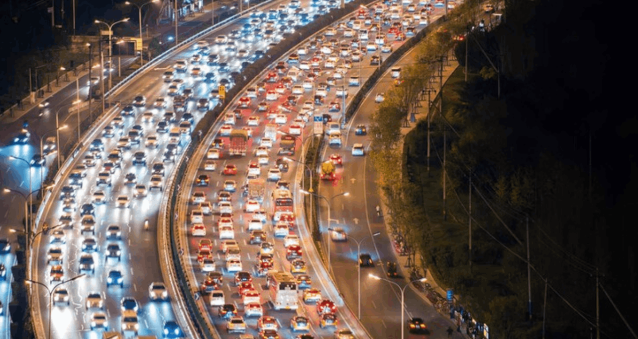 Gündemden Son Bilgiler: İstanbul'da trafik yoğunluğu yüzde 81'e artış grafiği çizdi - Haberleri - Son Dakika B