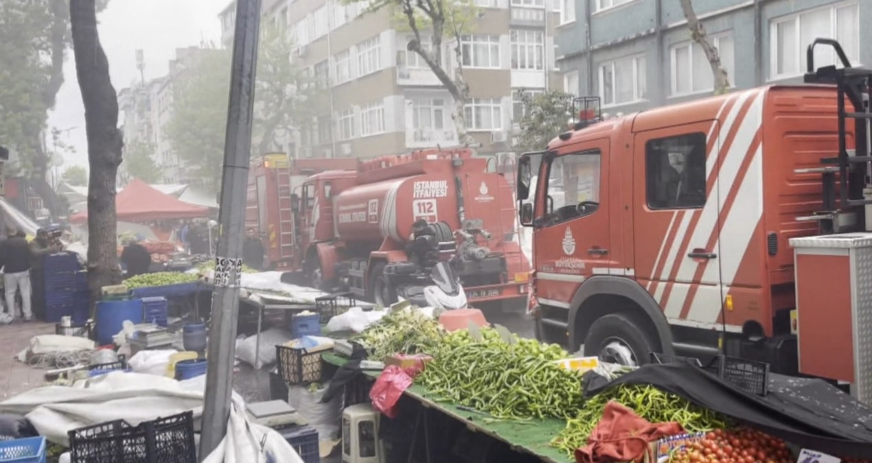 Ayrıntılar Netleşti: İstanbul'da yangın paniği! Müdahale devam ediyor - En Son Haber: Gelişmeler Takip Ediliyo