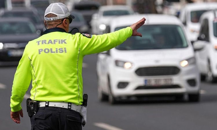 Sıcak Gündem: İstanbullu sürücüler dikkat: Bugün bazı yollar trafiğe kapatılacak - Son Dakika ve Merak Edilenl