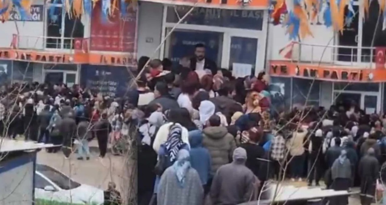 Ayrıntılar Netleşti: İYİ Partili vekilden dikkat çeken paylaşım: AKP binasında emekliye harçlık iddiası - Son