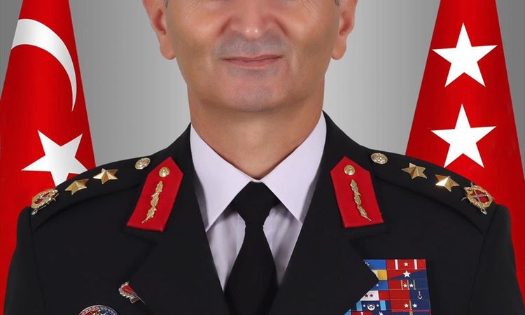 Kritik Açıklama: İzmir Jandarma Komutanlığı'na Tümgeneral Halil Şen Atandı - Son Dakika ve Merak Edilenler