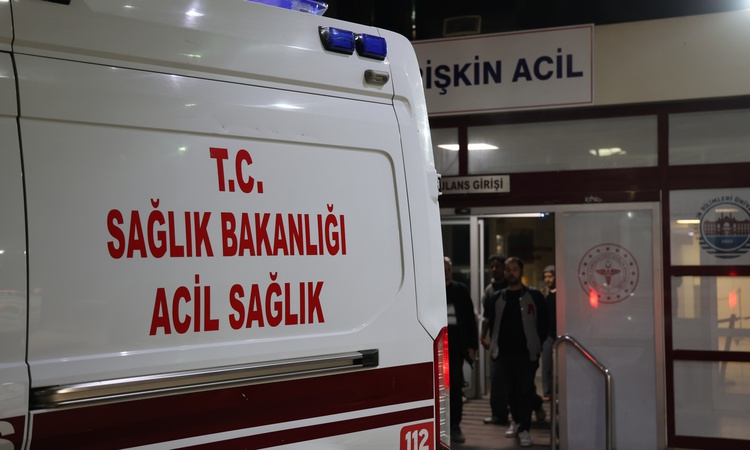İzmir Konak'ta Güney D.'nin kulağını ısıran şüpheli kaçtı, kopan parça bulunamadı | İşte Tüm Ayrıntılar