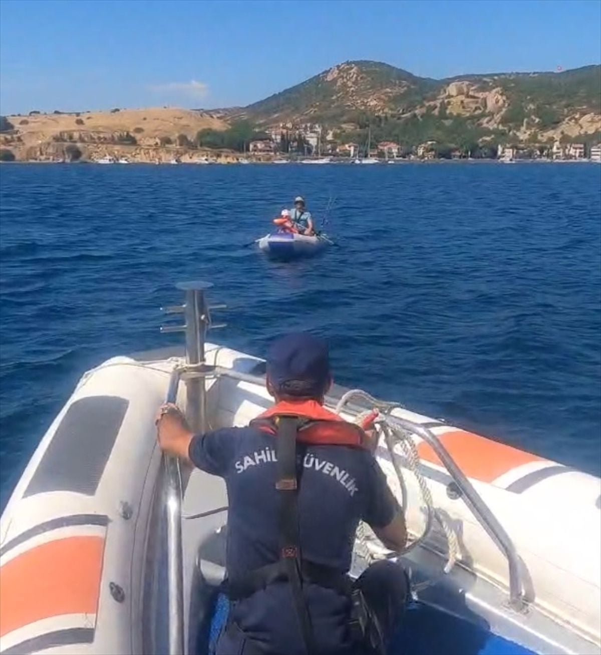 The person and the child in the rubber boat drifting in Izmir were rescued - Last Minute