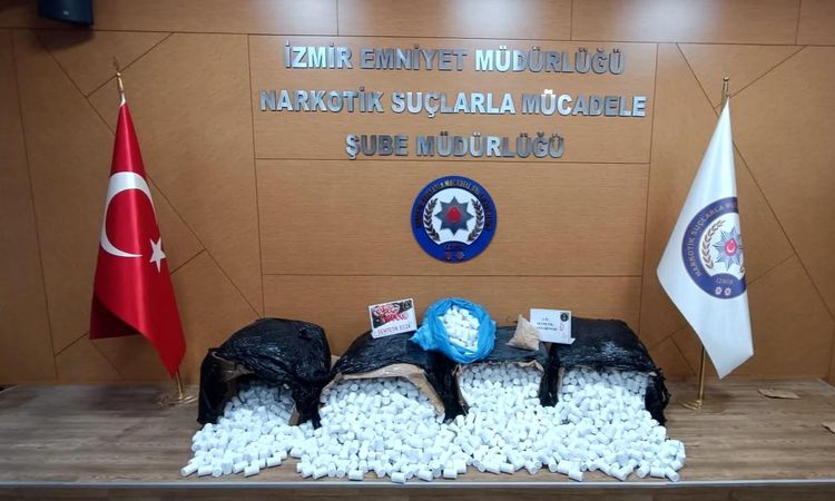Raid on poison dealers in Izmir: 3 arrests - News