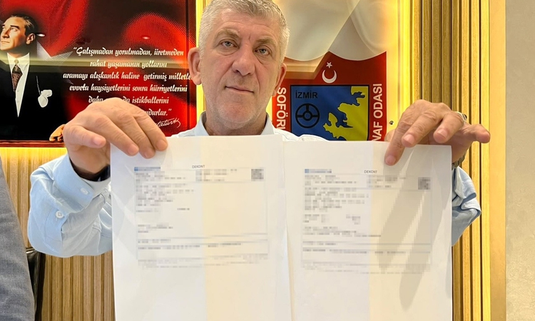 İzmirli taksici, 920 bin liralık yanlış havaleyi berbere dönüp iade etti - Son Dakika Bilgileri