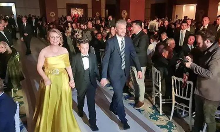 Son Gelişme: İzmit Belediye Başkanı Fatma Kaplan Hürriyet'in eşi Murat Hürriyet kimdir? Murat Hürriyet kaç yaş