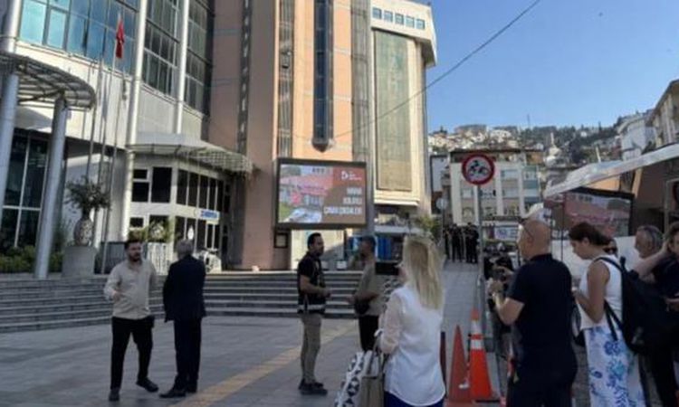 Son Gelişme: İzmit Belediyesi flaş gelişme: İzmit Belediye Başkanı gözaltına mı alındı? İzmit Belediye Başkanı