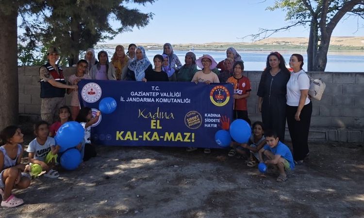 Kritik Açıklama: Jandarmadan Kadınlara KADES Bilgilendirmesi - Son Dakika: Gelişmeler Takip Ediliyor