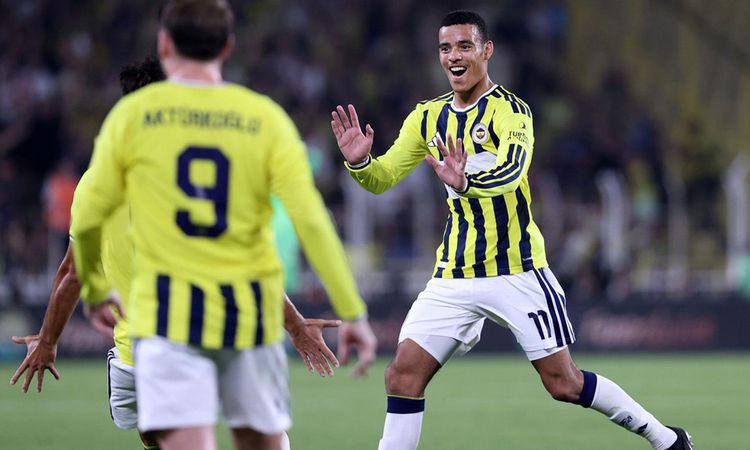 Son Gelişme: Kadıköy'de resital! Fenerbahçe yıldızlarıyla tura göz kırptı - Son Dakika - Son Dakika Bilgileri