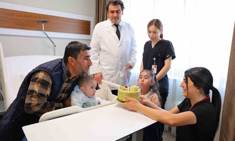 Kahramanmaraş Afşin'de kalbi duran 2 yaşındaki çocuk 1,5 ay sonra taburcu edildi