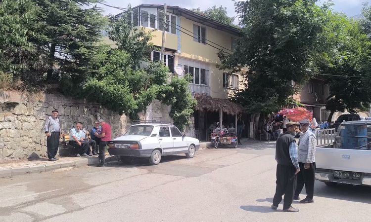 Gündemden Son Bilgiler: Kahramanmaraşlı emekli: "Çay 15 lira, nasıl içelim?" - Haberleri: Gelişmeler Takip Edi