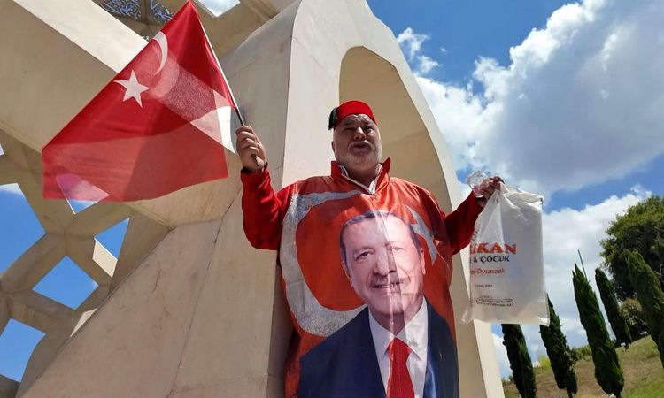 Emotional monument visit from Kahramanmaraş resident on July 15 - Last Minute