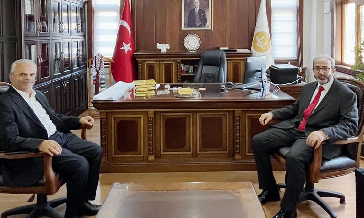 Kritik Açıklama: Kalp Krizi Geçiren 65 Yaşındaki Adam Hava Ambulansıyla Ankara'ya Sevk Edildi - Haberleri: Gel