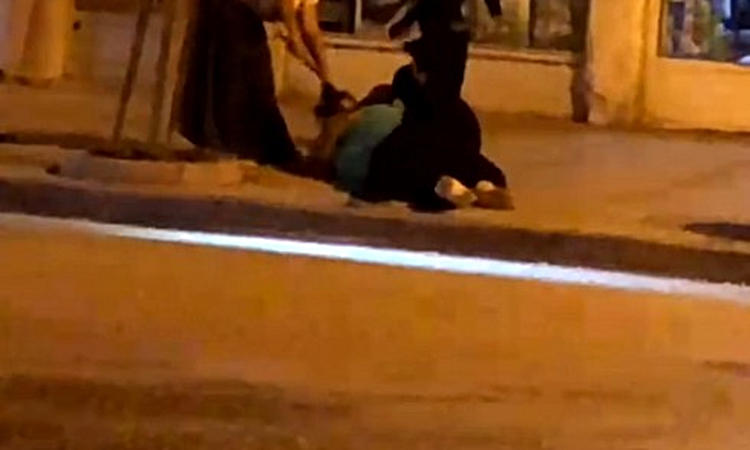 Karabük'te 2 kadın sopayla kavga etti, yaralanan kadın hastaneye kaldırıldı