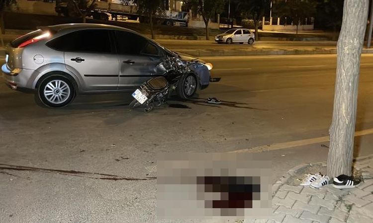 Gündemden Son Bilgiler: Karaman'da Motosiklet ile Otomobil Çarpıştı: 18 Yaşındaki Sürücü yaşamını yitirdi - So
