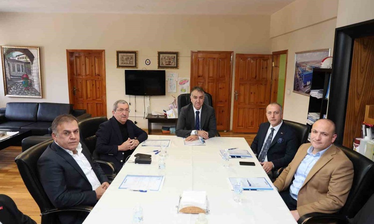 KARORSAN yönetimi Vali Çağatay başkanlığında yatırımları görüştü.: Gelişmeler Takip Ediliyor