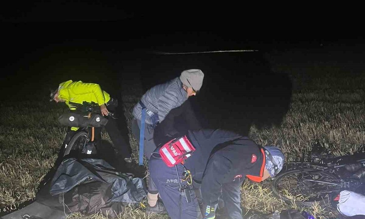 Kars Susuz'da mahsur kalan 2 yabancı turist, AFAD ve jandarma ekiplerince kurtarıldı - Son Dakika Bilgileri