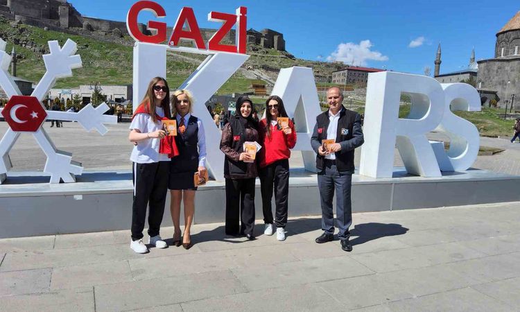 Son Gelişme: Kars’ta kadına yönelik şiddetle mücadele için sahada bilgilendirme çalışmaları sürüyor - Haberler