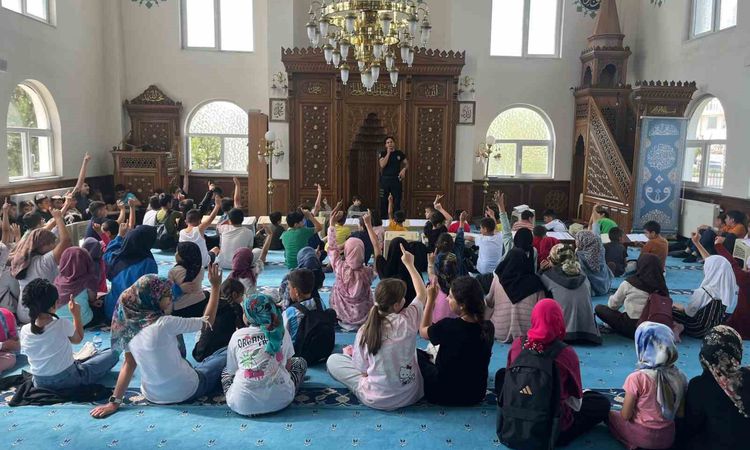 Kritik Açıklama: Kars’ta miniklere trafik bilinci aşılandı - Haberleri ve Merak Edilenler