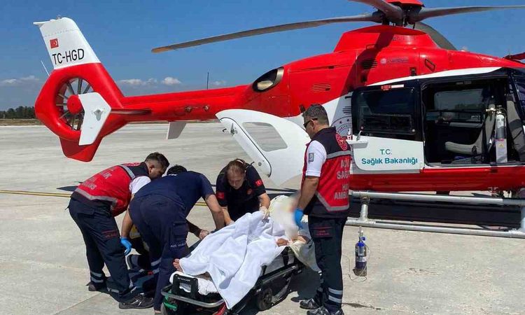 Kastamonu'da inme geçiren 72 yaşındaki hasta helikopter ambulansla Ankara'ya sevk edildi ve Merak Edilenler