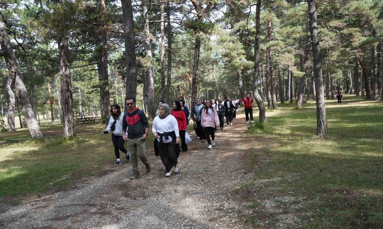 Kastamonu’da üniversite öğrencileri doğayla buluştu, şehrin doğal güzelliklerini tanıdı: Gelişmeler Takip Edil