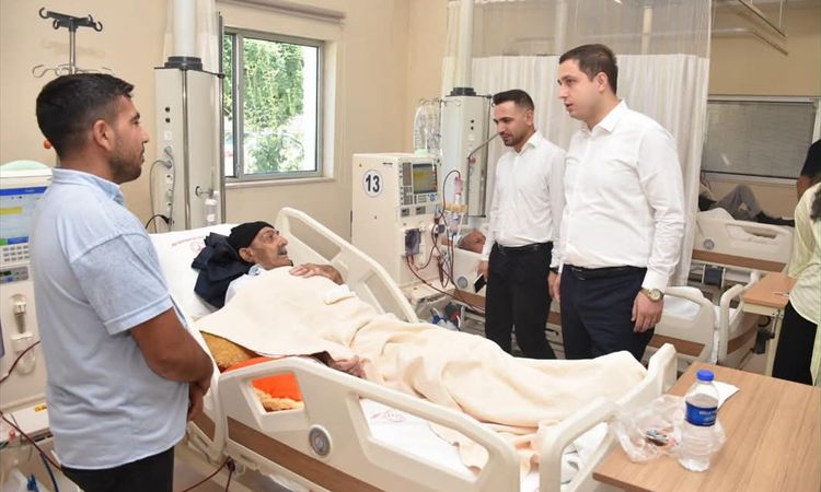 Kritik Açıklama: Kaymakam Başar, Sason Devlet Hastanesi'nde hastaları ziyaret etti - Son Dakika Haberleri: Gel