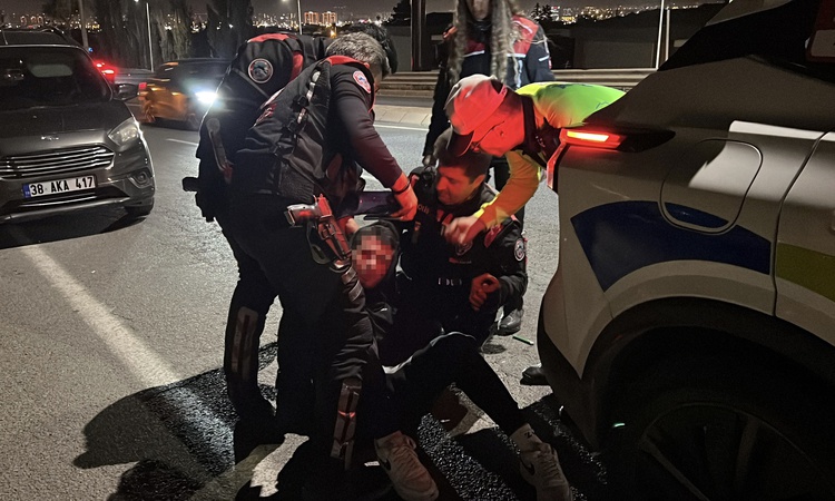 Kayseri'de 18 yaşını doldurmasına 4 gün kala ehliyetsiz sürücüye 335 bin TL ceza kesildi | İşte Tüm Ayrıntılar