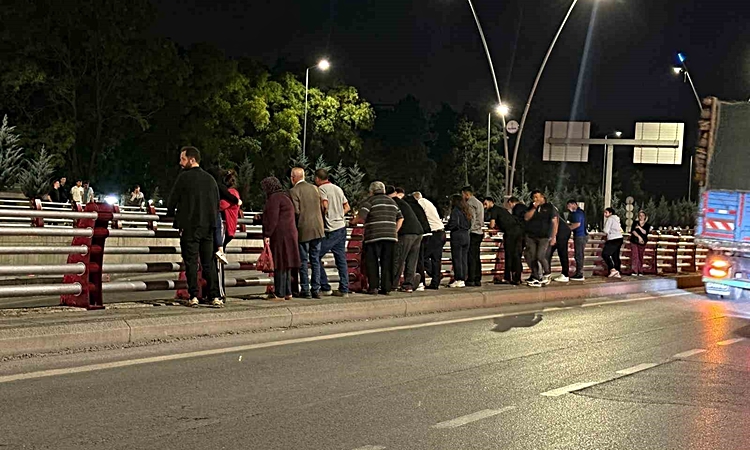 Kayseri Kocasinan'da alt geçitte 3 otomobil çarpıştı, 2 sürücü yaralandı | İşte Tüm Ayrıntılar