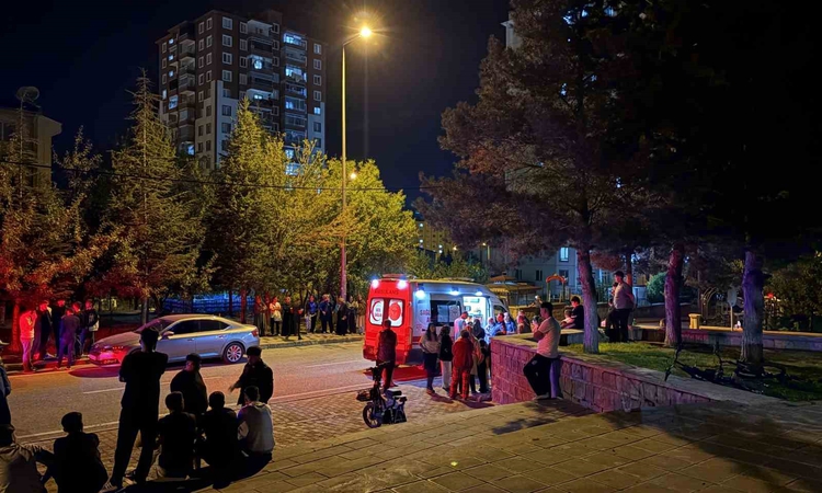 Kayseri’de parkta çocuklar arasında bıçaklı kavga: 1’i ağır 3 yaralı