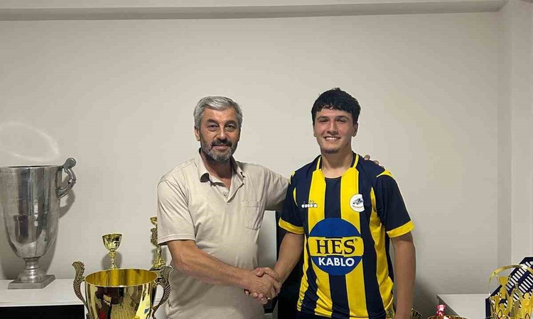 Kayseri Süper Amatör Küme ekibi Hacılar Erciyesspor dış transferde 3 isimle anlaştı ve Merak Edilenler