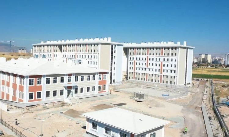 Gündemden Son Bilgiler: Kayseri Talas'a 3 Bin Kişilik Öğrenci Yurdu Tamamlandı, 4 Bin Kişilik Yeni Yurdun Yapı