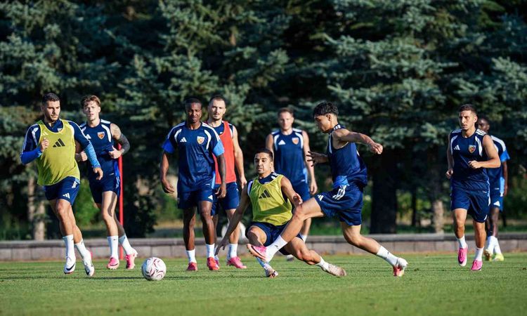 Kayserispor, Bursaspor'u yenip 12 puana ulaşmayı hedefliyor ve Merak Edilenler