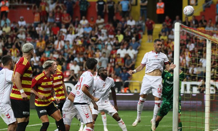 Son Gelişme: Kayserispor'dan kusursuz başlangıç! Sivasspor'u devirdi, 2'de 2 yaptı - Son Dakika Haberleri ve M