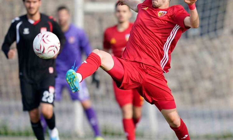 Kayserispor, Sivasspor'a 1-0 Yenildi - Haberleri: Gelişmeler Takip Ediliyor