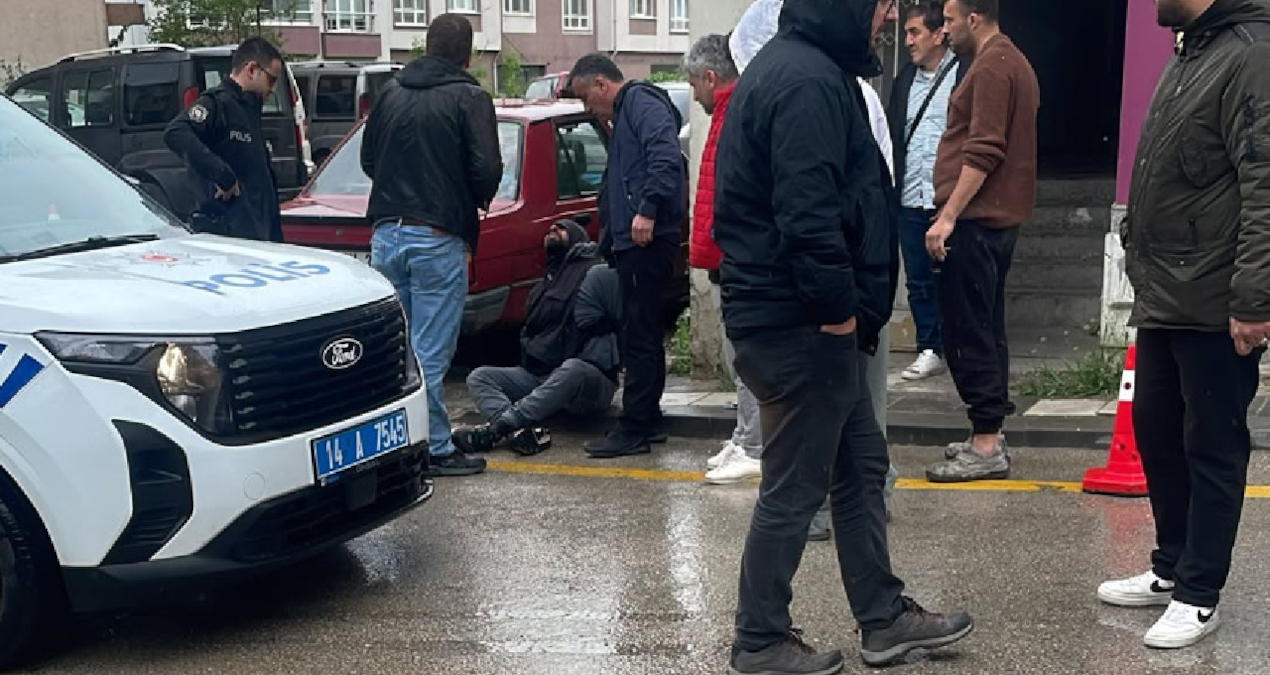 Gündemden Son Bilgiler: Kendisini uyarak polise saldırdı - Son Dakika: Gelişmeler Takip Ediliyor