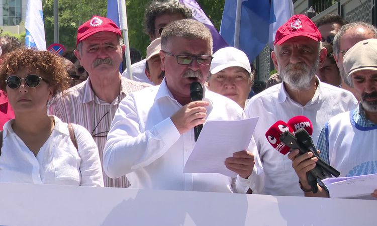 Gündemden Son Bilgiler: KESK, yüzde 35 ek fiyat artışı talebiyle topladığı 20 bin imzayı bakanlığa iletti - So