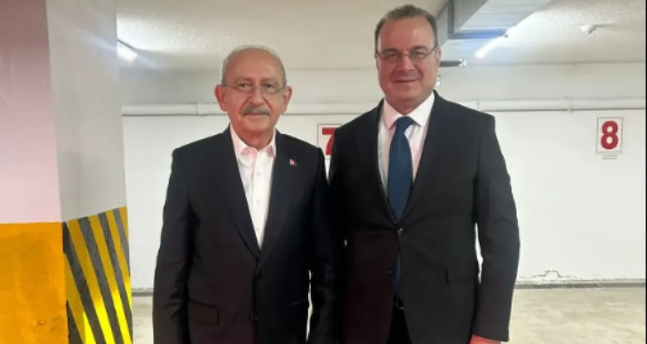 Kritik Açıklama: Kılıçdaroğlu'nun yanından ayırmadığı AKP'li gazeteciden Kılıçdaroğlu'nun hoşuna gitmeyecek it