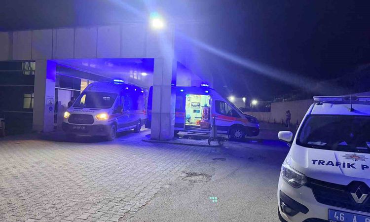 Kritik Açıklama: Kına Gecesinde Kanlı Kavga: 4 Yaralı - Haberleri: Gelişmeler Takip Ediliyor