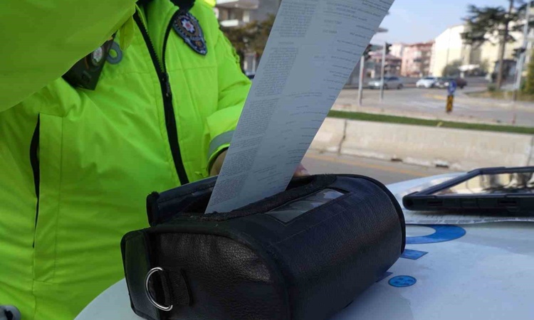 Kırıkkale’de 4 kişinin yaralandığı kazada ehliyetsiz ve alkollü sürücüye 350 bin lira ceza | İşte Tüm Ayrıntıl