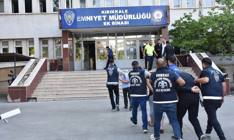 Son Gelişme: Kırıkkale'de derin dondurucu cinayeti soruşturmasında 17 gözaltı - Haberleri: Gelişmeler Takip Ed