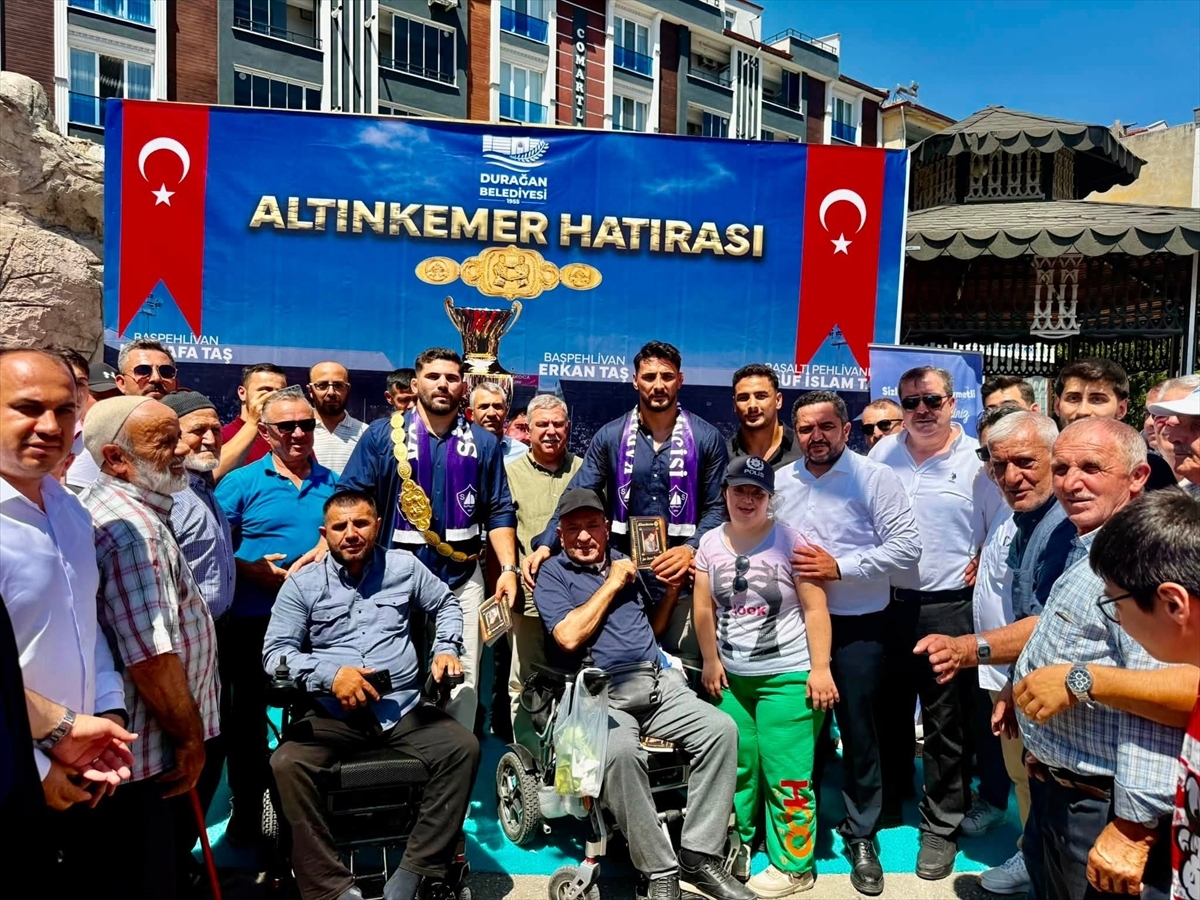 Enthusiastic welcome for Kırkpınar chief wrestler Erkan Taş in Sinop's Durağan district - News