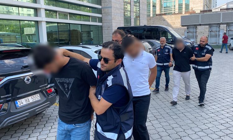 Kritik Açıklama: Kırtasiyeciye darp: 3 şüpheli adliyede - Haberleri | İşte Tüm Ayrıntılar