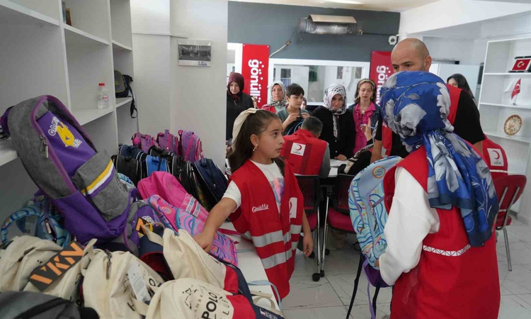 Kızılay Palandöken’den öğrencilere çanta ve kırtasiye desteği ve Merak Edilenler