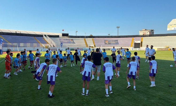 Ayrıntılar Netleşti: Kocaeli'de bağımlılıkla mücadele amacıyla futbol maçı düzenlendi - Son Dakika Haberleri -