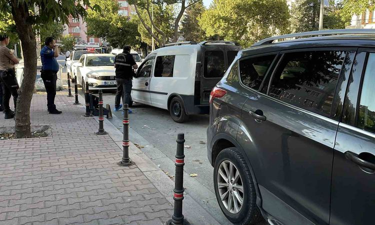 Ayrıntılar Netleşti: Konya'da bıçaklı dehşet: Husumetli şahıs sokak ortasında öldürdü, o anlar kamerada - Son